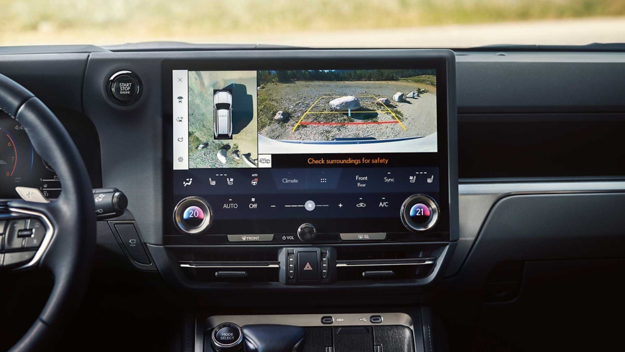 Yeni Lexus GX monitoru