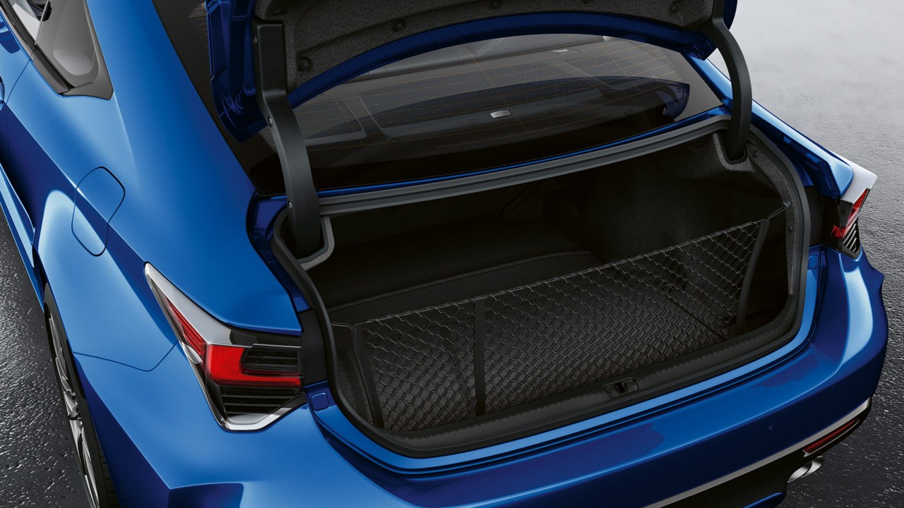 Lexus RC F boot space